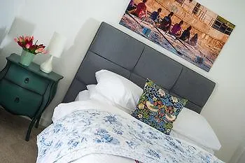 Cambridge Orchard Apartments - 2 Double Bedrooms 0*,