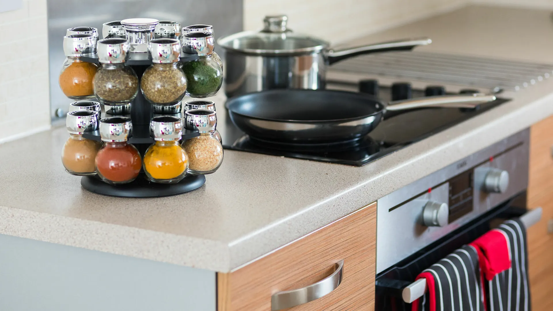 Cambridge Orchard Apartments - 2 Double Bedrooms